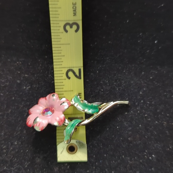 Pink Flower Vintage Pin with Green Leaves Gold Stem and Accents with Crystal - Picture 4 of 5